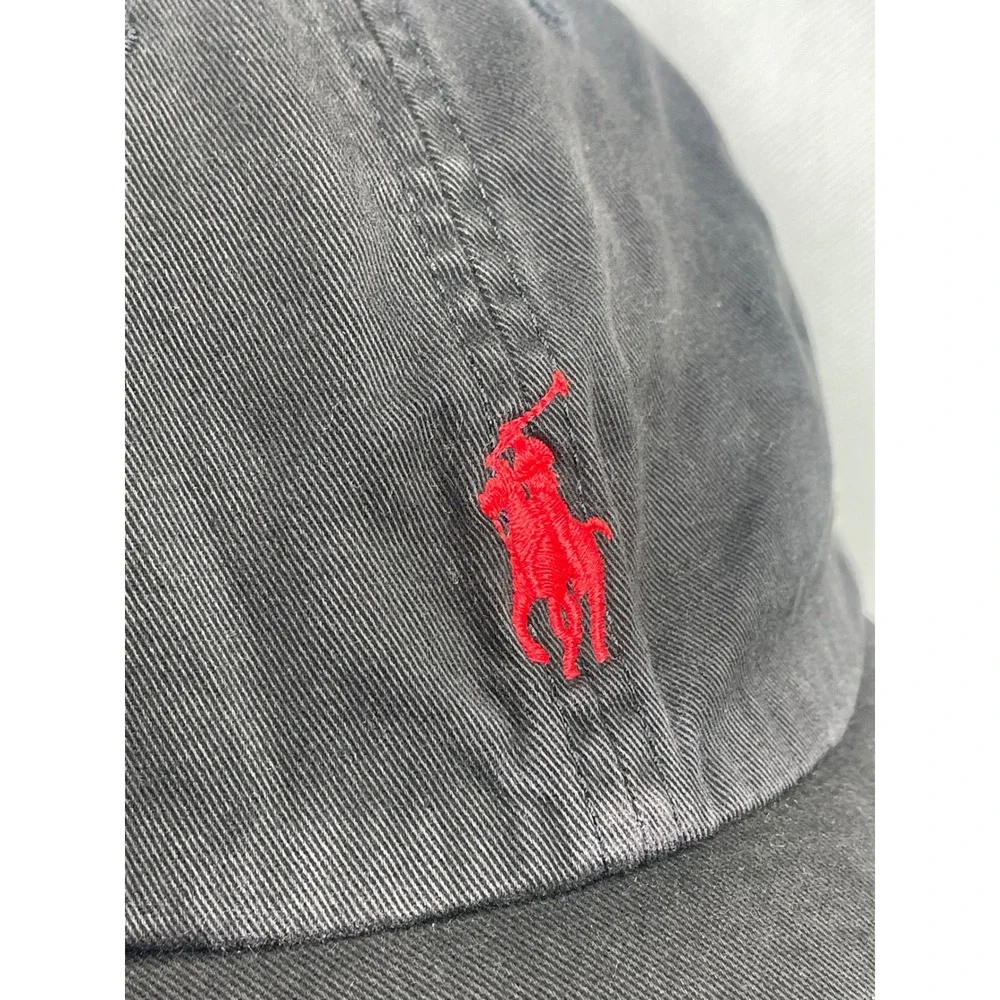 Polo Ralph Lauren also zoomed